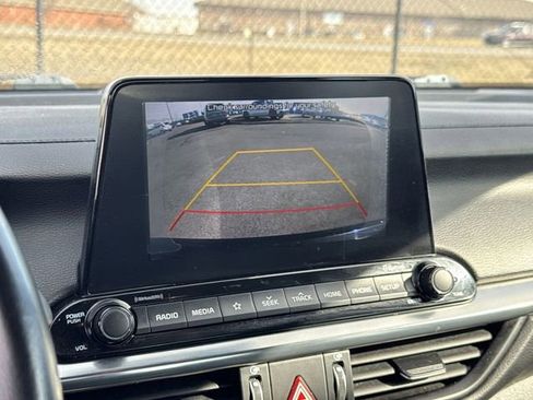 Used 2020 Kia Forte EX image 19