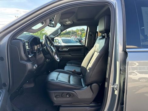 Used 2025 GMC Sierra 1500 SLT AWD/4WD image 12