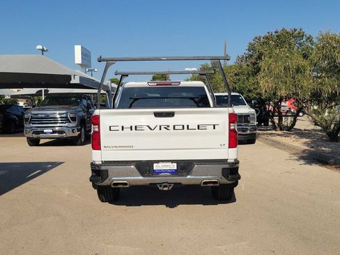 Used 2023 Chevrolet Silverado 1500 LT w/ Z71 Off-Road Package AWD/4WD image 7