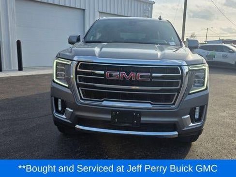 Used 2021 GMC Yukon SLT w/ SLT Luxury Plus Package image 3
