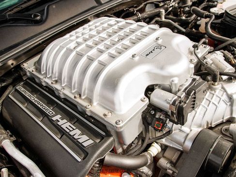 Used 2021 Dodge Challenger SRT Hellcat image 18