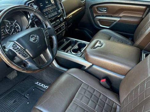 Used 2020 Nissan Titan Platinum Reserve w/ Moonroof Package RWD image 10