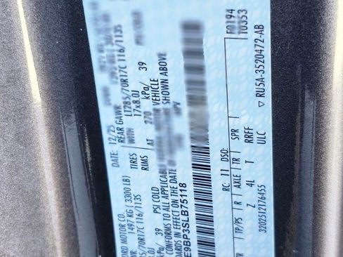 New 2025 Ford Bronco Badlands w/ Black Appearance Package AWD/4WD image 32