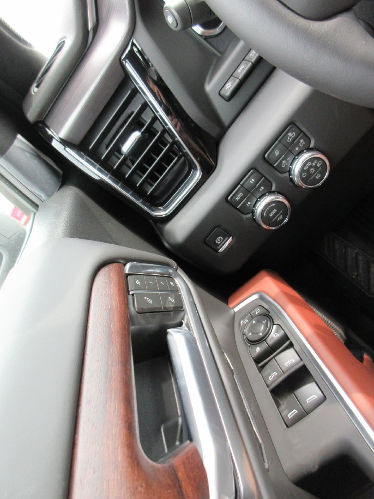 New 2026 GMC Sierra 1500 Denali Ultimate AWD/4WD image 18