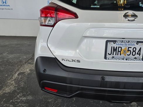 Used 2020 Nissan Kicks SV FWD image 44