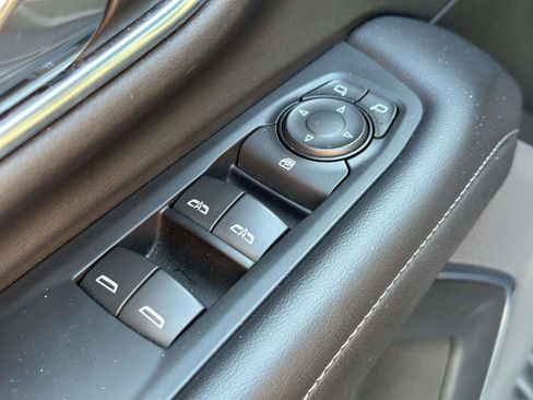 Used 2021 Chevrolet Suburban LS w/ Driver Alert Package image 21