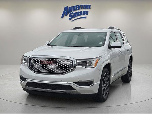 Used 2017 GMC Acadia Denali w/ Technology Package image 2