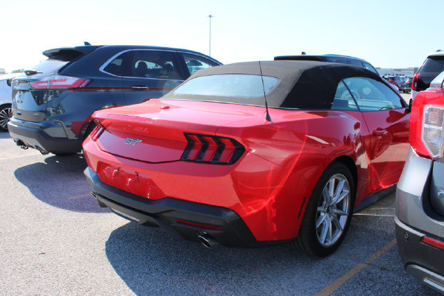 Used 2025 Ford Mustang GT Premium RWD image 21