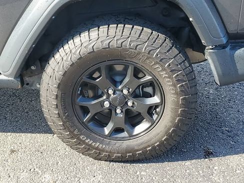 Used 2022 Jeep Wrangler Sport AWD/4WD image 27