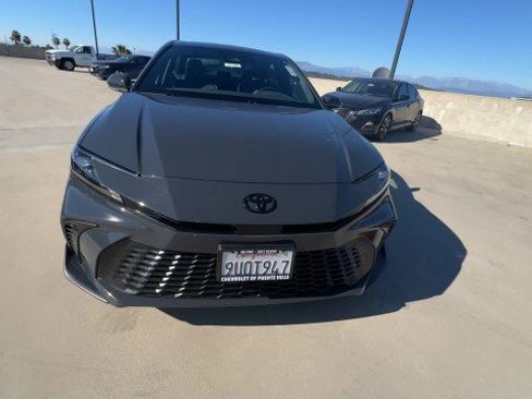 Used 2025 Toyota Camry SE w/ Multimedia Upgrade Package image 3