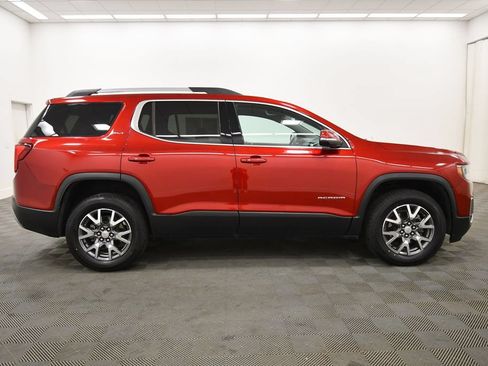 Used 2023 GMC Acadia SLT AWD/4WD image 9