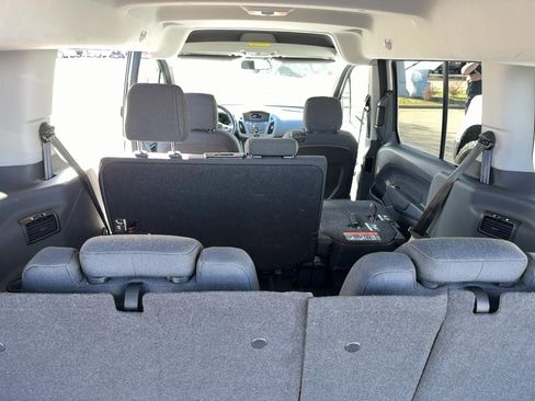 Used 2017 Ford Transit Connect XL image 6
