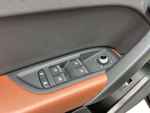 Used 2021 Audi Q5 Premium w/ Convenience Package image 21