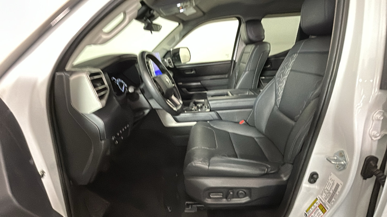 Used 2022 Toyota Tundra SR5 w/ SR5 Premium Package AWD/4WD image 14