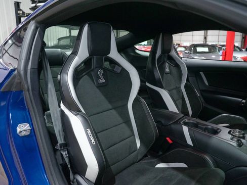 Used 2022 Ford Mustang Shelby GT500 w/ Technology Package image 38