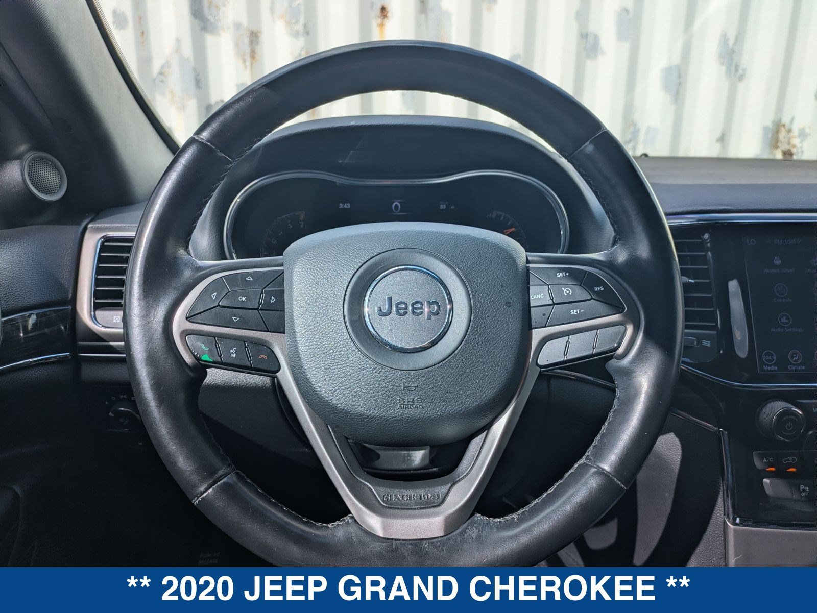 Used 2020 Jeep Grand Cherokee Limited AWD/4WD image 29