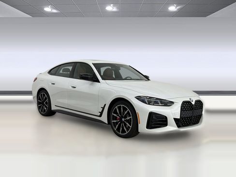 New 2026 BMW 430i w/ M Sport Package RWD image 7