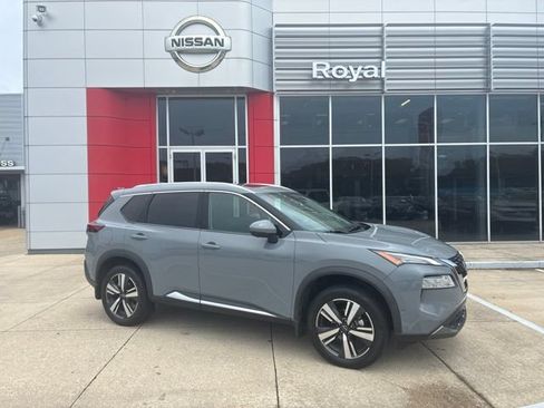 Used 2023 Nissan Rogue SL w/ SL Premium Package FWD image 1