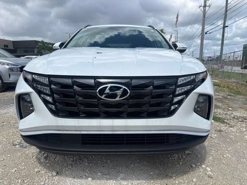 Used 2022 Hyundai Tucson SEL w/ Convenience Package FWD image 2