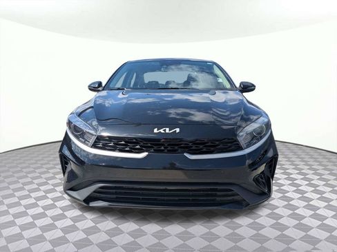 Used 2023 Kia Forte LXS w/ LXS Technology Package FWD image 6