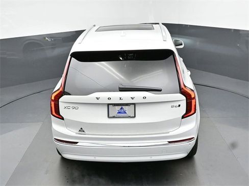 New 2026 Volvo XC90 B6 Plus image 50