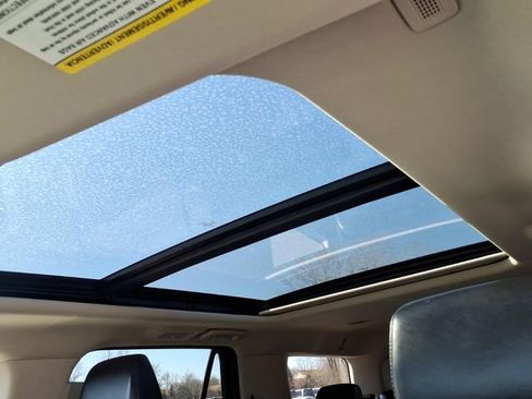 Certified 2022 Ford Expedition XLT image 19