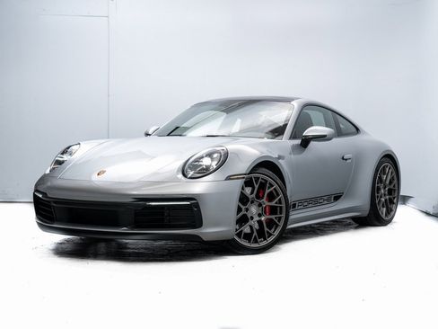 Used 2024 Porsche 911 Carrera S image 32