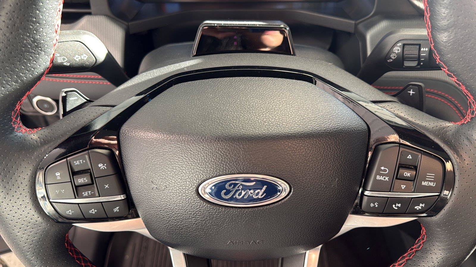 Used 2025 Ford Explorer ST w/ Sun And Sound Package AWD/4WD image 25