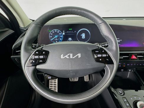 Used 2023 Kia Niro Wave image 11