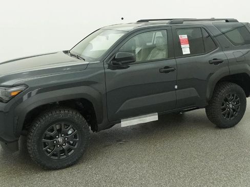 New 2026 Toyota 4Runner SR5 image 8