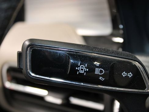 Used 2022 Lincoln Corsair AWD w/ Premium Package image 24