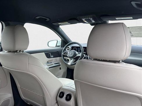 New 2025 Mercedes-Benz GLA 250 image 18