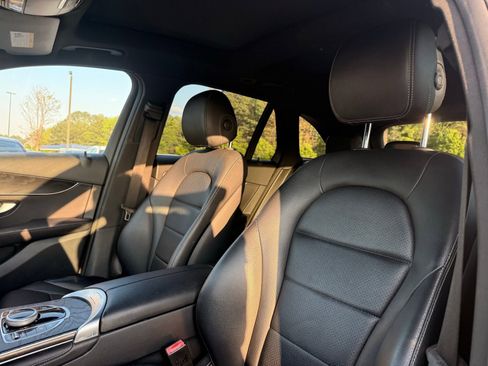 Used 2018 Mercedes-Benz GLC 300 4MATIC image 15