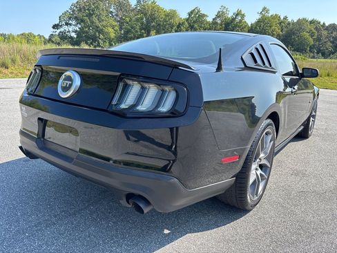 Used 2012 Ford Mustang GT RWD image 5