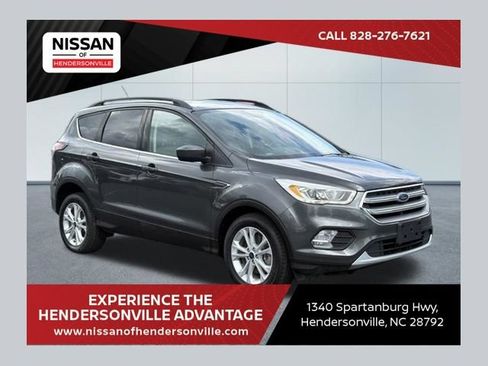 Used 2017 Ford Escape SE w/ SE Leather Comfort Package AWD/4WD image 1