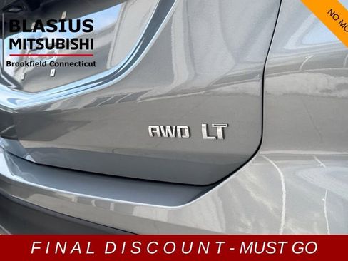 Used 2024 Chevrolet Equinox LT image 36