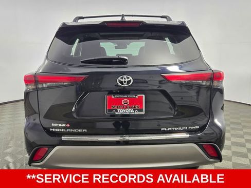 Used 2023 Toyota Highlander Platinum image 7
