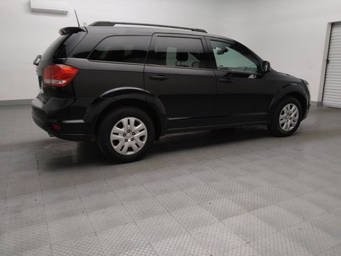 Used 2019 Dodge Journey SE image 10