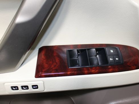 Used 2011 Lexus GX 460 w/ Comfort Plus Pkg AWD/4WD image 10