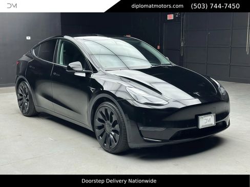 Used 2022 Tesla Model Y Performance image 8