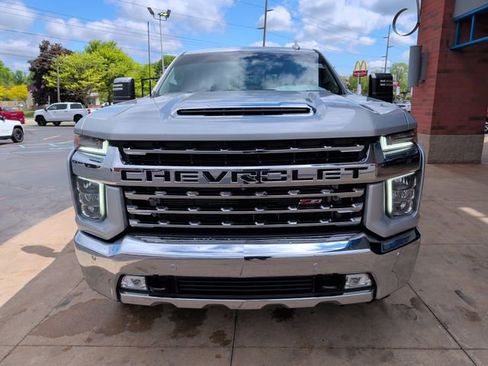 Used 2021 Chevrolet Silverado 3500 LTZ w/ LTZ Premium Package AWD/4WD image 11