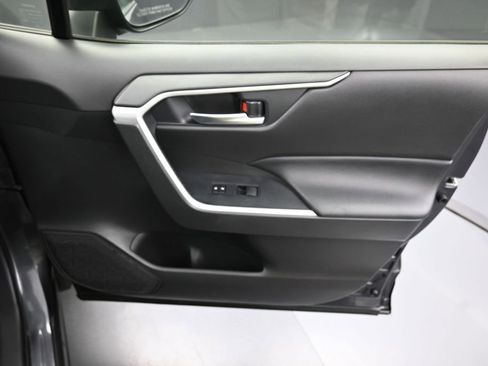 Used 2020 Toyota RAV4 XLE w/ All Weather Liner Package AWD/4WD image 35