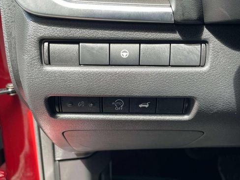 Used 2026 Nissan Rogue SV FWD image 19