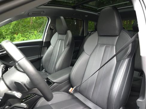Used 2025 Audi Q6 e-tron Premium Plus w/ Premium Plus AWD/4WD image 14