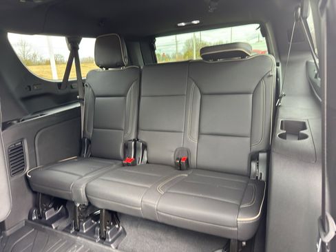 Used 2025 Chevrolet Suburban Premier w/ Sun And Tow Package image 27