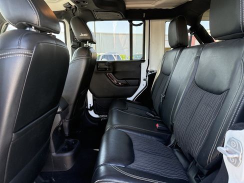 Used 2015 Jeep Wrangler Unlimited Sport AWD/4WD image 16