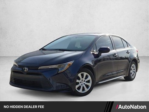 Used 2023 Toyota Corolla LE FWD image 1