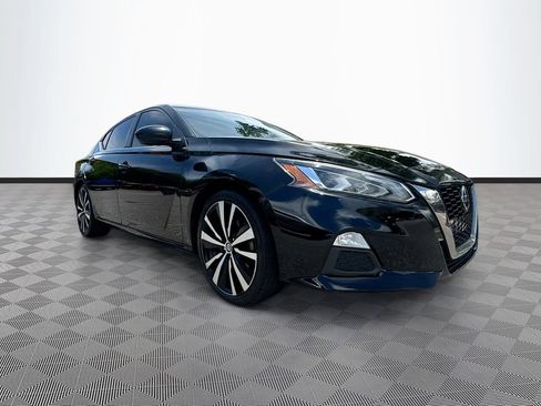 Used 2019 Nissan Altima 2.5 SR FWD image 4