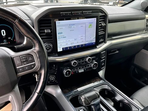 Used 2021 Ford F150 Lariat image 7