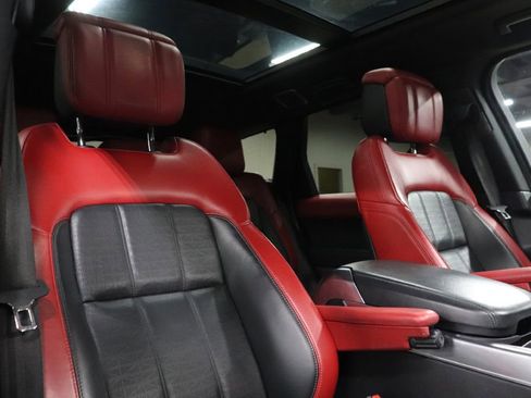 Used 2019 Land Rover Range Rover Sport HSE Dynamic image 31